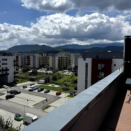 Apartament Seville Cu Terasa & La Munte *