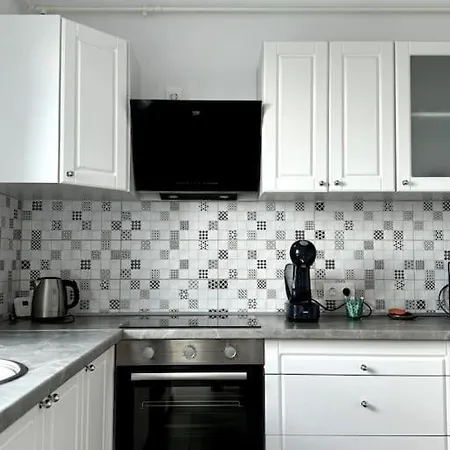 Seville Cu Terasa & La Munte Brašov