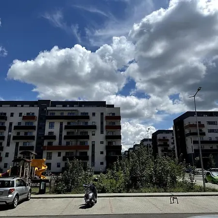 Apartament Seville Cu Terasa & La Munte *